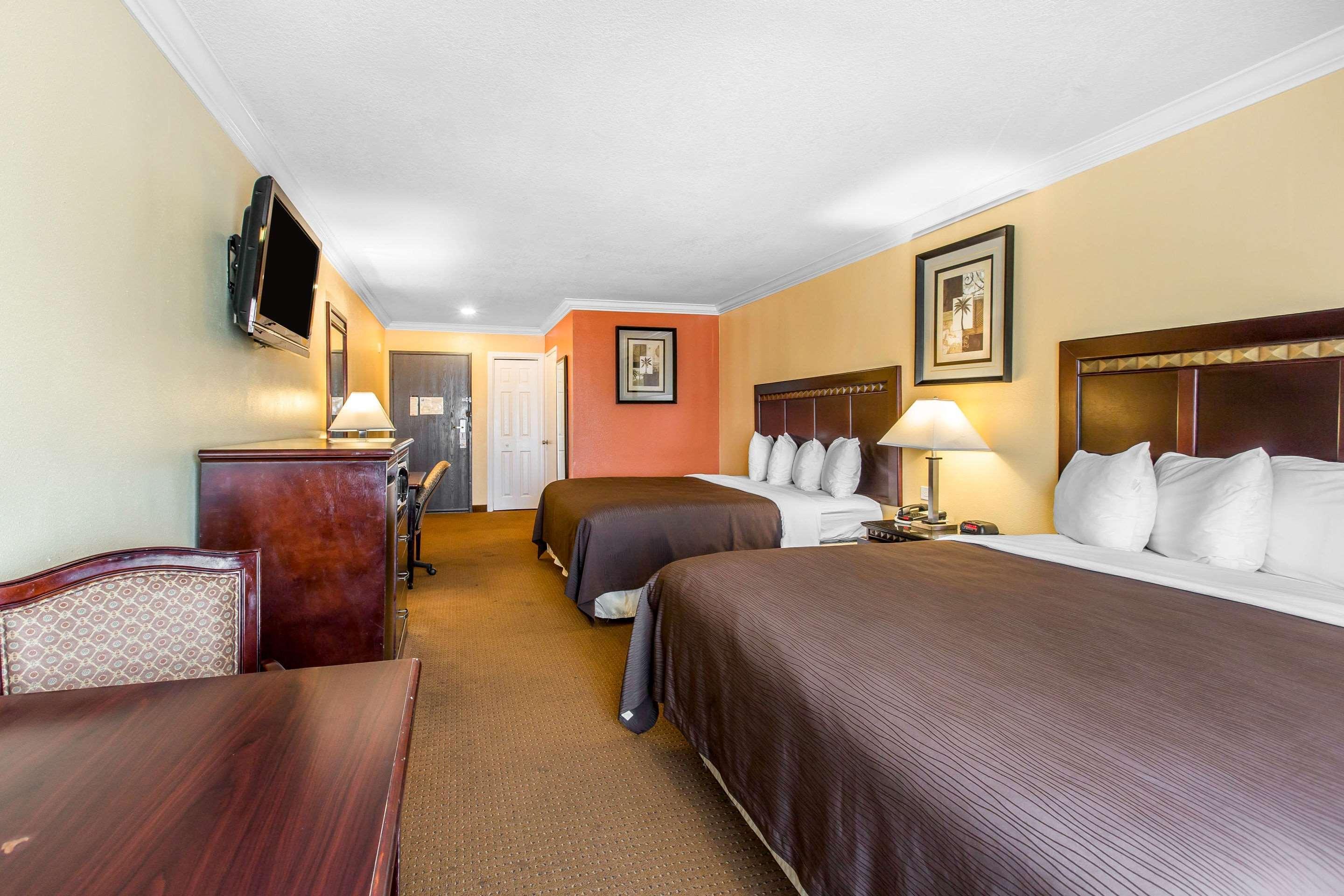 Quality Inn & Suites Bell Gardens-Los Angeles Экстерьер фото