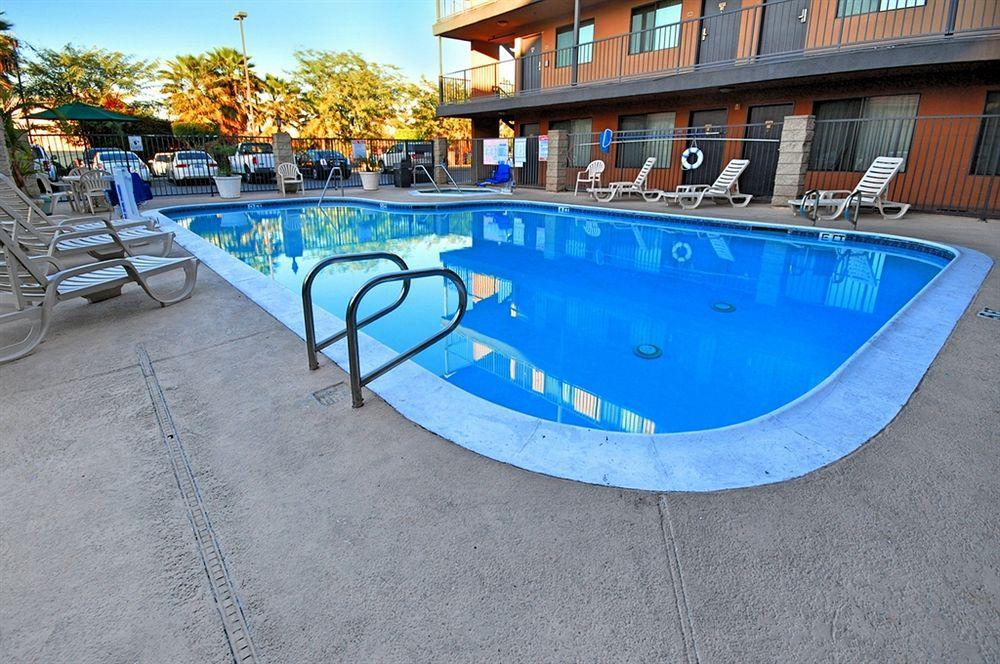 Quality Inn & Suites Bell Gardens-Los Angeles Экстерьер фото