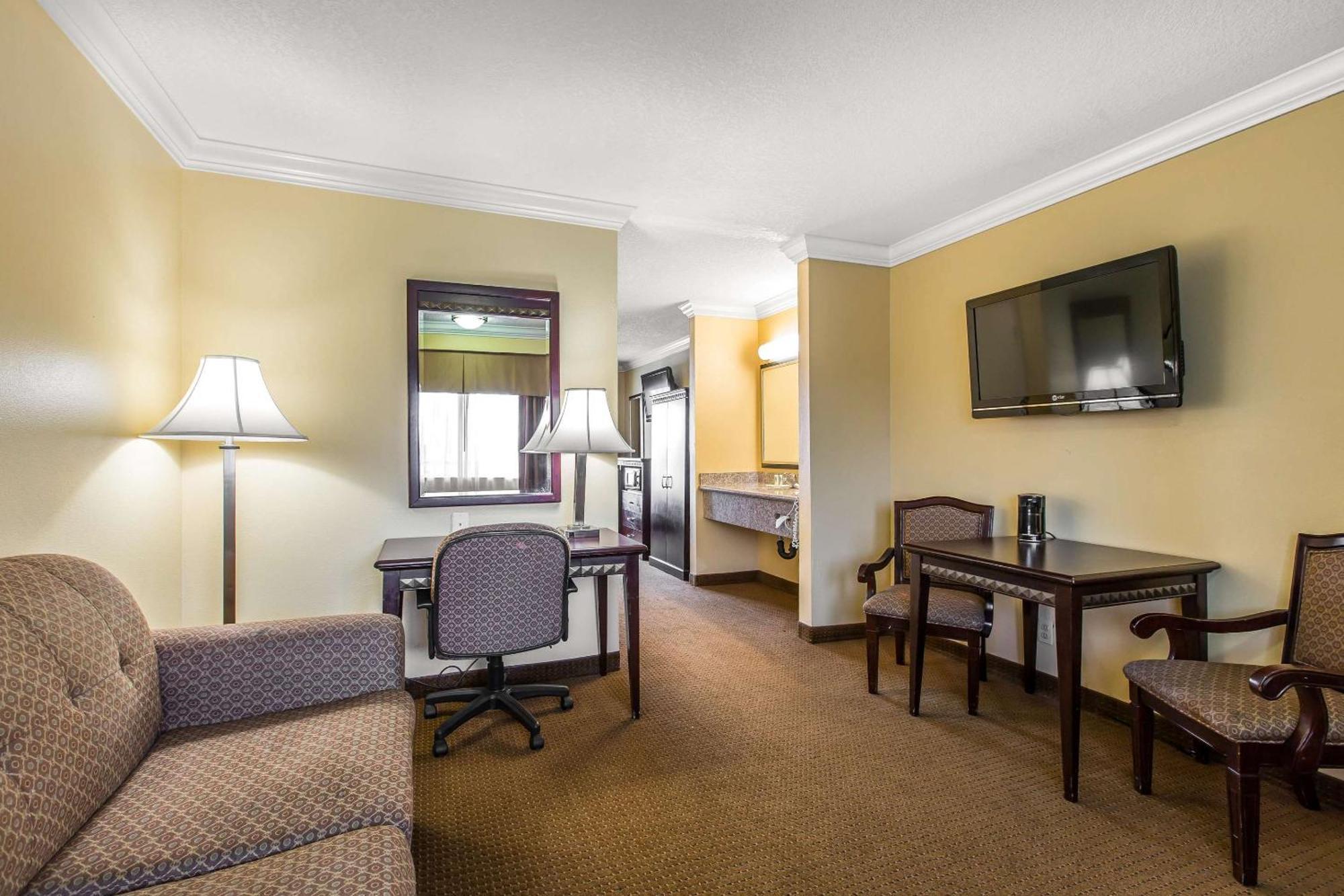 Quality Inn & Suites Bell Gardens-Los Angeles Экстерьер фото