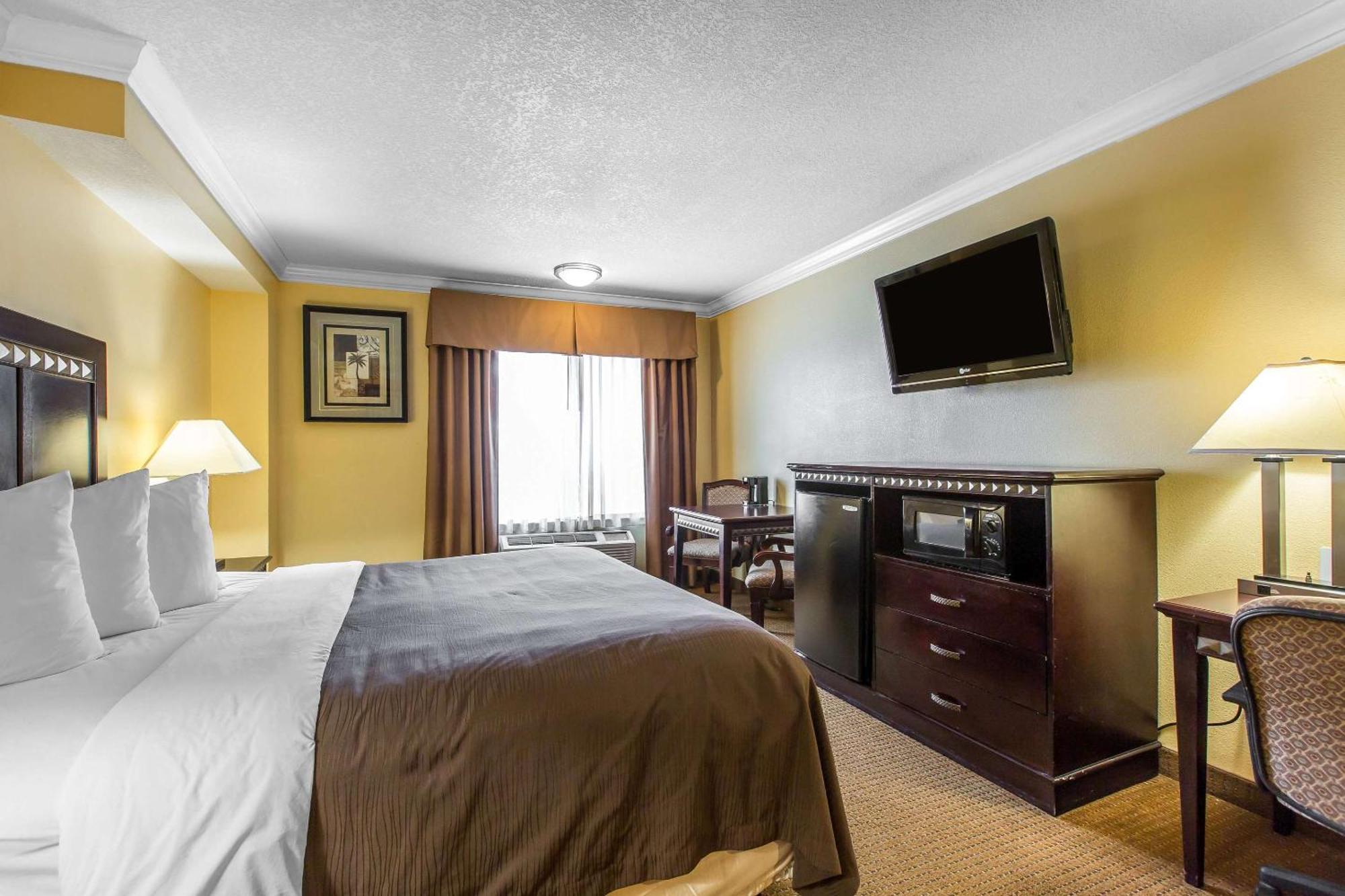 Quality Inn & Suites Bell Gardens-Los Angeles Экстерьер фото