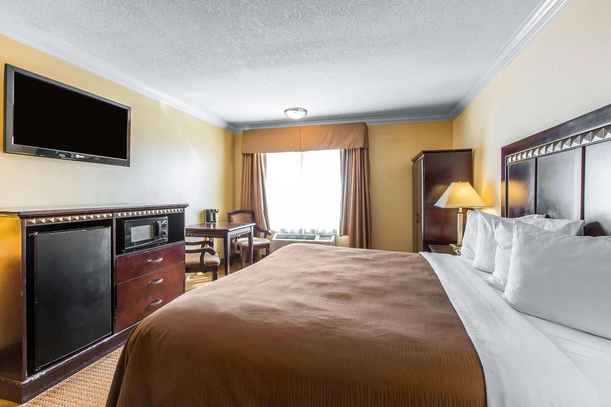 Quality Inn & Suites Bell Gardens-Los Angeles Экстерьер фото