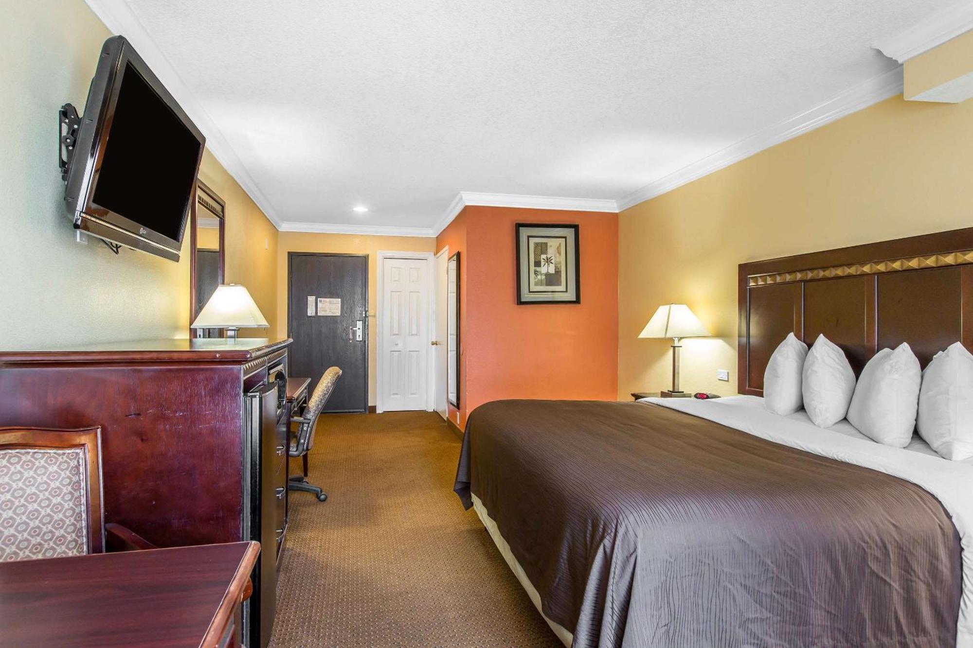 Quality Inn & Suites Bell Gardens-Los Angeles Экстерьер фото
