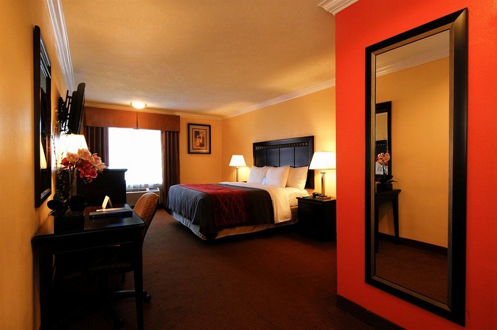 Quality Inn & Suites Bell Gardens-Los Angeles Экстерьер фото